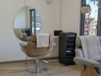 ナーズ(NARS)の写真/【大人女性必見♪】年齢を重ねるほど、美しい髪へ。積み上げた理論で叶える、品格をまとう質感へ*