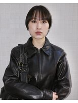 ザ スリック(THE SLICK)&nbsp;黒髪ショートは、毛先の軽さで洗練。縮毛矯正