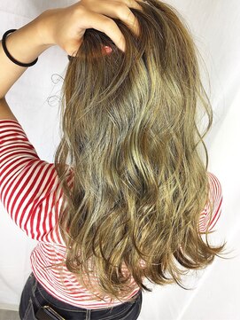 セシルヘアー 神戸元町店(Cecil hair) ゴールドベージュ