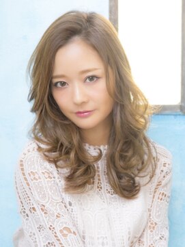 ロンド フィーユ(Lond fille) ロングヘアーレイヤースタイル