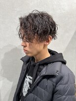 ゼスト リル 新宿(ZEST lill)&nbsp;センターパート ツイストスパイラル ハイライト 新宿