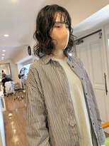 ラレイ(Lalei)&nbsp;黒髪ミディアムヘア/スパイラルパーマ/パーマ女子