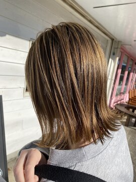 ブリック(Brick) ベージュカラー