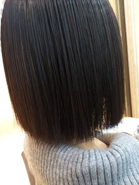 シャンプーボーイ ストレートボブ