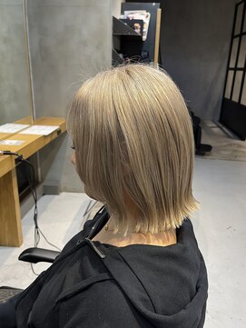 エリマ 調布(elima) 調布レディースカット切りっぱなしボブレイヤーダブルカラー