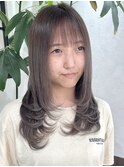 韓国風顔周りレイヤーカットオリーブグレージュ外国人風堺東