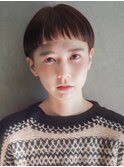 大人可愛い20代30代40代黒髪前下がりひし形小顔ボブ丸みショート