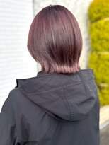 アヴァンセ サニー美容室&nbsp;ラベンダーカラー　外ハネ　ショートボブ　レイヤーカット　美髪