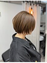 トウ(tou.)&nbsp;ひし形ショートボブ/ボブレイヤー/白髪ぼかし/30代40代50代
