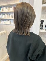 キャアリー(Caary)&nbsp;福山市Caary切りっぱなしボブ寒色オリーブベージュ20代30代40代