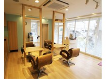 ヘアーサロン エフ(hair salon ef)の雰囲気（店内写真。やすらぎのひとときをご提供します。）