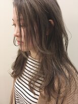 シュリープ(shleep) 透明感グレージュヘア