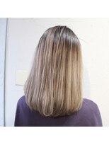 デコヘアーフラッペ(DECO HAIR frappe)&nbsp;根元暗めのベージュカラー