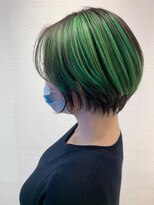 グリーン