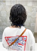 おしゃれパーマカジュアルウルフダークアッシュ伸ばしかけ