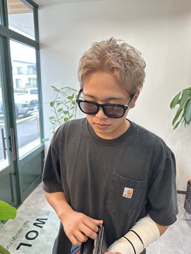 ウォルク(WOLK) スパイキーショート/ハイトーンカラー/ホワイトベージュ/束間