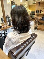 チリンバイロストシティー(Chillin by LOSTCITY)&nbsp;くびれミディふんわりパーマ髪質改善白髪ぼかしハイライト