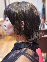 カミビトグロウ(kamibito glow)&nbsp;20代30代40代モテ髪ふんわりカールミディアム抜け感小顔