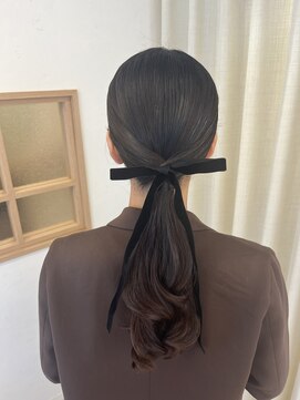 ソノ(sono) ローポニー タイトポニー タイトヘア お呼ばれヘア 参列ヘア