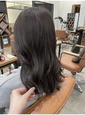 透明感グレージュ 黒すぎない暗髪カラー 就活カラー