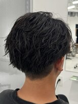 バース 梅田中崎町店(BIRTH)&nbsp;ニュアンスパーマセンターパートフェザーパーマ韓国メンズパーマ