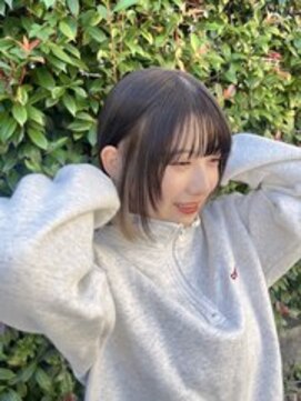 美容室ポール 西葛西店(PAUL) ぱつっとボブ グレージュ イヤリングカラー