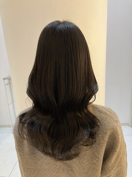 ブロッシー(blossy.) くびれミディアム