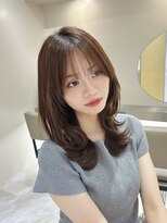 リブランド 銀座(REBRAND) 胸上ミディアムレイヤーモカベージュカラー