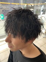 ディータ(Dita) ツーブロックのツイストパーマ