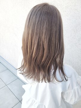 ゴットラトゥール(GOTTO LATOUR) 透明感のあるベージュカラー☆ブリーチあり/くすみカラー