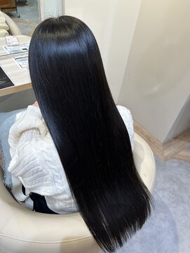 アンド ラ ブランシュ(&.La Blanche) 黒髪カタログ/グレーベージュ/レイヤーロング/アッシュカラー