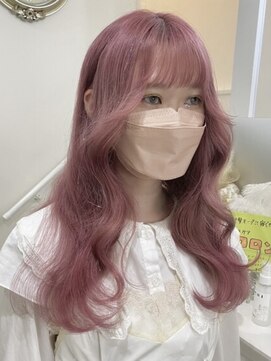 ハチ(HACHI) ハイトーン特化美容師が作る大人気ピンクカラー