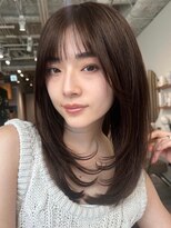 ノイカーム(noi Calm)&nbsp;顔周りレイヤーカットくびれヘアミルクティーベージュカラー