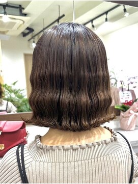 アミー 銀座(Ammy) こだわりの波巻きボブパーマ