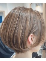 ココラー(COCOlar)&nbsp;ダブルカラー、二回目のケアブリーチハイライトのイルミナカラー