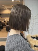 ぷつっとボブ×オリーブベージュ