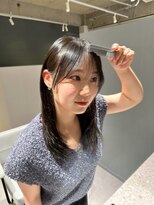 アム(amu)&nbsp;オリーブグレージュ/レイヤーカット/前髪カット/おくれ毛カット