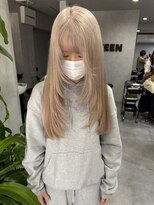 スティーン(STEEN)&nbsp;レイヤーカット×ホワイトベージュ