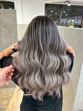 メリー オオサカ(Merly Osaka) バレイヤージュ/似合わせカット