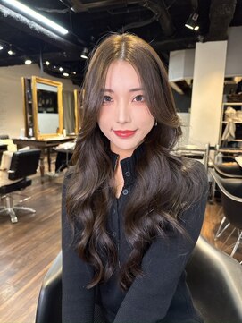 ザシェノンウメダ(THA CHAINON UMEDA) イメチェン/ピンクベージュ/アンブレラカラー/前髪/心斎橋