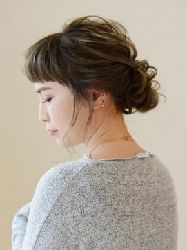 アース 船堀店(HAIR&MAKE EARTH) 簡単シニョンスタイル