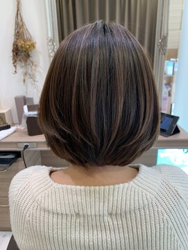 アッシュ 戸田公園店(Ash) 白髪をぼかすハイライト