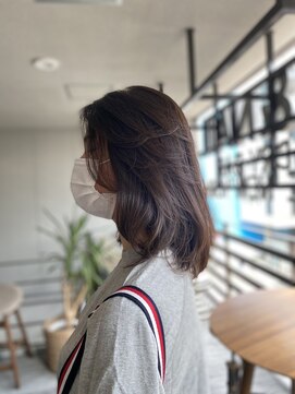 リバレッジ 広尾(Leverage) 大人なダークブラウンミディアムヘア