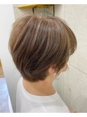 【ma'amZee conn五十嵐】ハイライトのやわらかベージュ