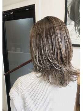 ペネロープ(Penelope) ［新宿］ウルフレイヤー/ミディアムレイヤー/ハイライト