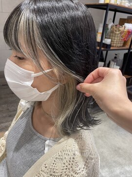 ビヨウシツ ポスタ フェイスフレーミング☆ホワイティーベージュ