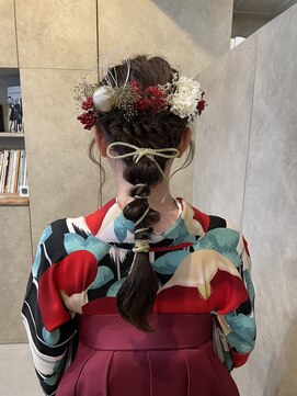 ビーハイブ ギフト(BeeHIVE GIFT) 袴姿♪ヘアアレンジ