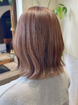 ヘアリゾート粋 ティガ 池袋店(tiga) ミディアムレイヤー/外ハネ/くびれ