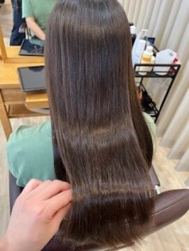 ミラ(MIRA) 後ろ姿から綺麗になる美髪