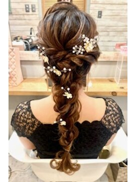 パシャ(Pasha) ラプンツェル編みおろし